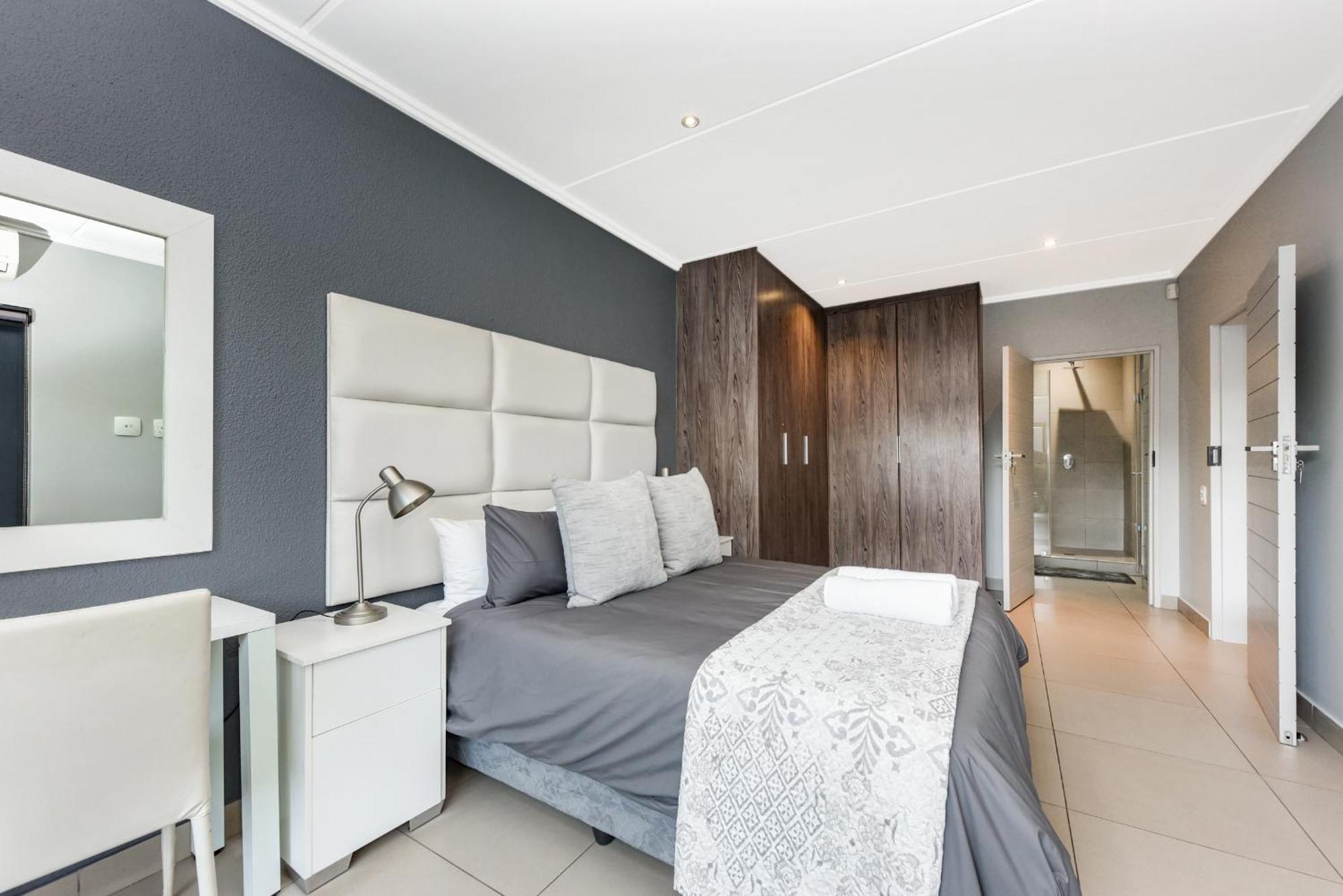 The Odyssey Lifestyle Complex Morningside - 2 Br Appartement