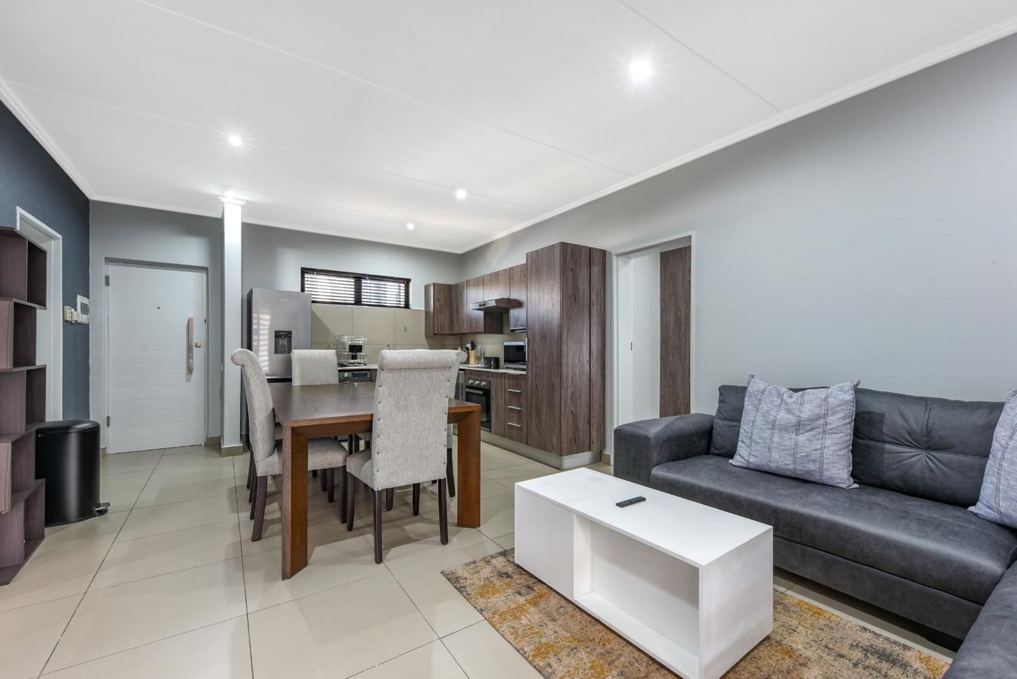 The Odyssey Lifestyle Complex Morningside - 2 Br * Johannesburg