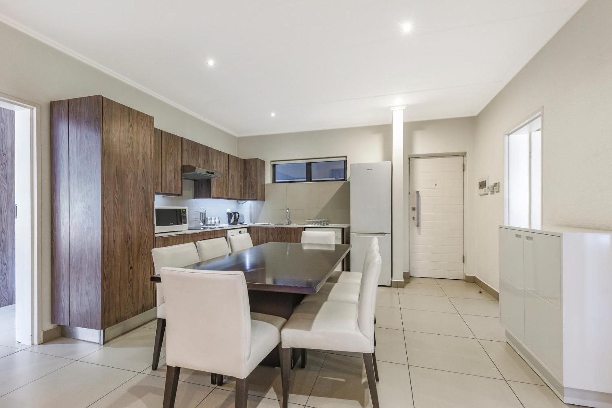 The Odyssey Lifestyle Complex Morningside - 2 Br * Johannesburg